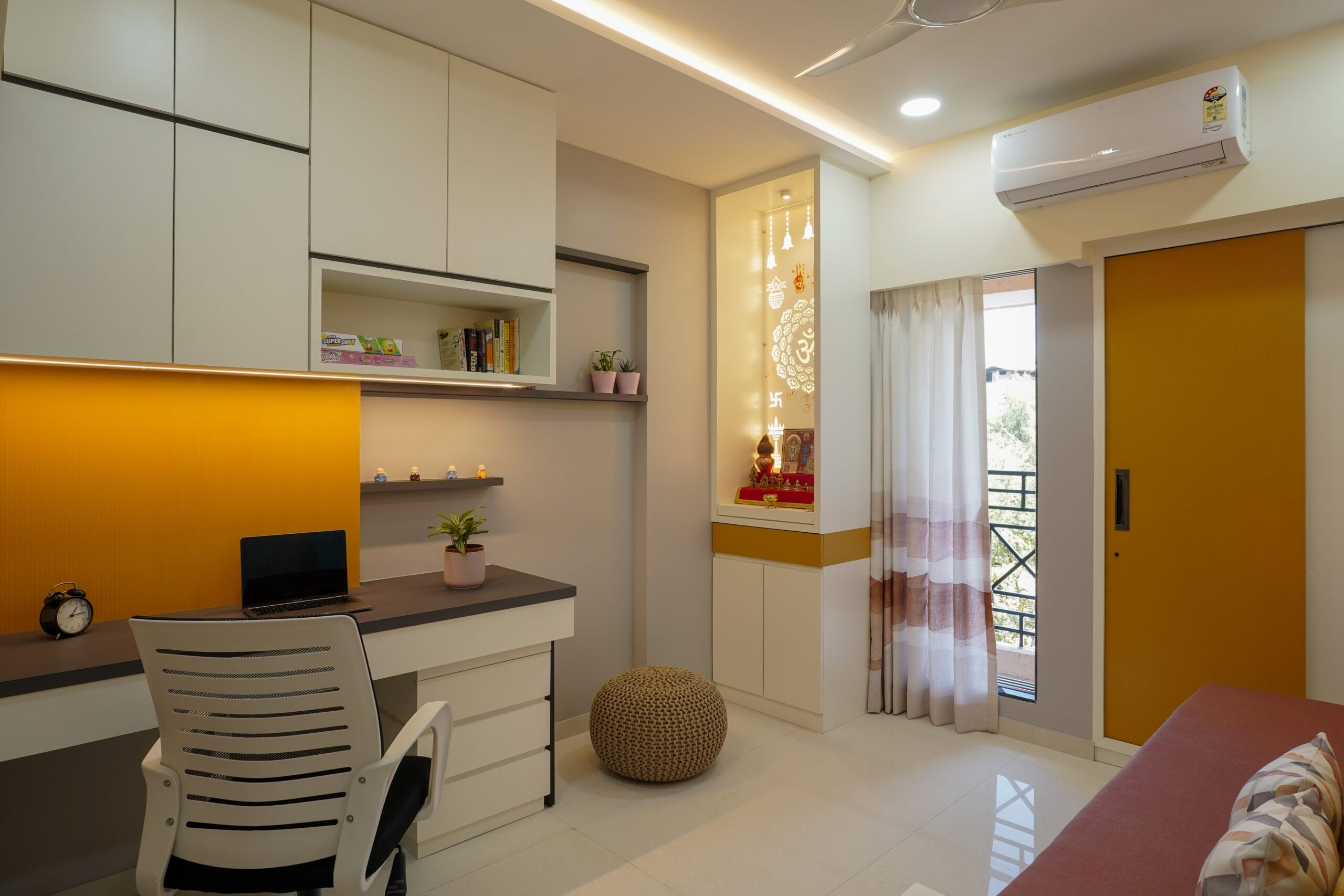 spacious budget bedroom interior design