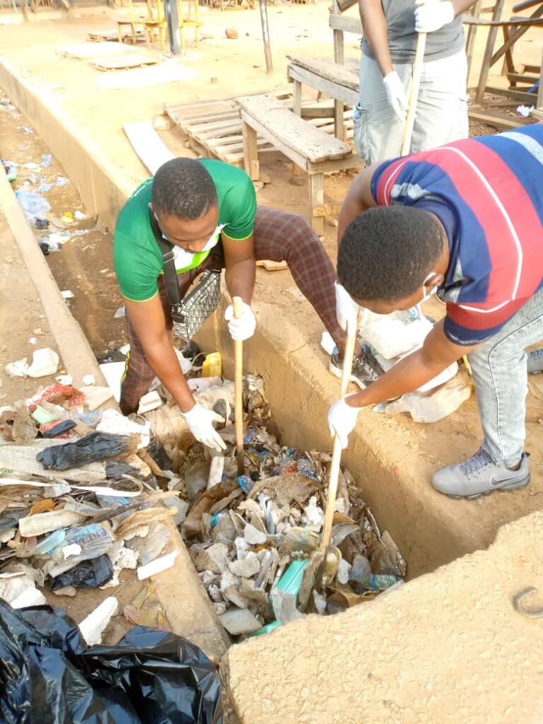Cleaning gutters for preventing leakage in home during monsoon season

